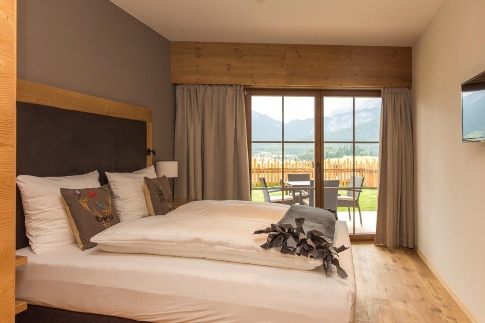 Aparthotel Pur & 4*